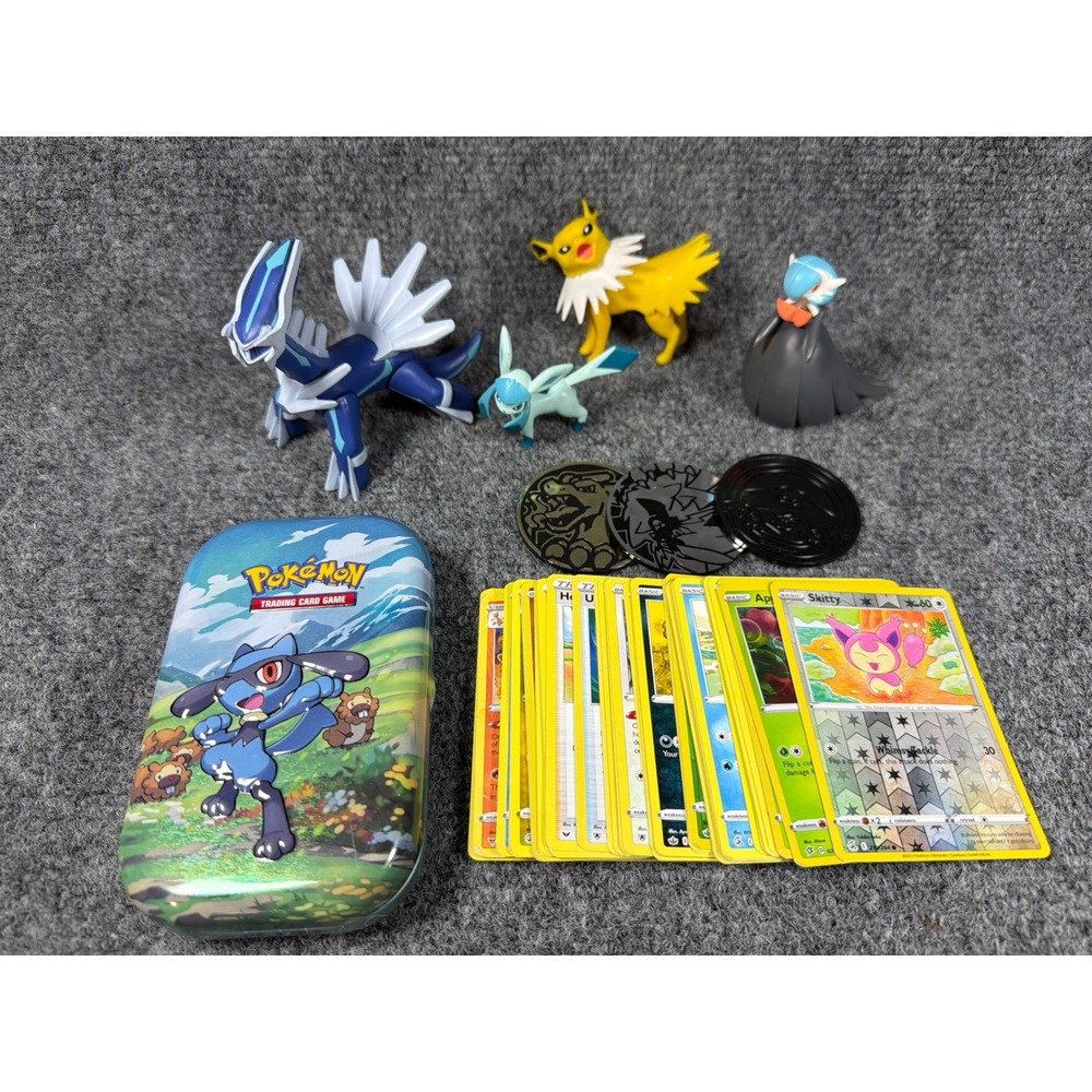 Pokémon‎ Figure, Tin and Cards Lot